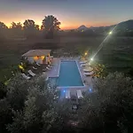 Kapetanios Luxury