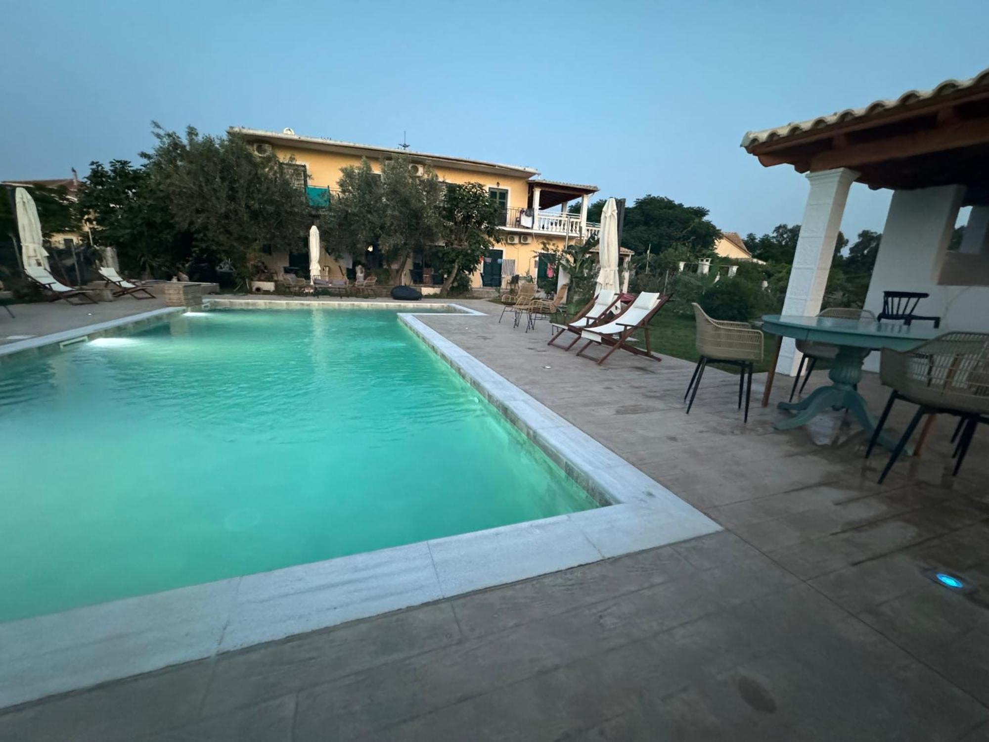Hotel de apartamente Kapetanios Luxury