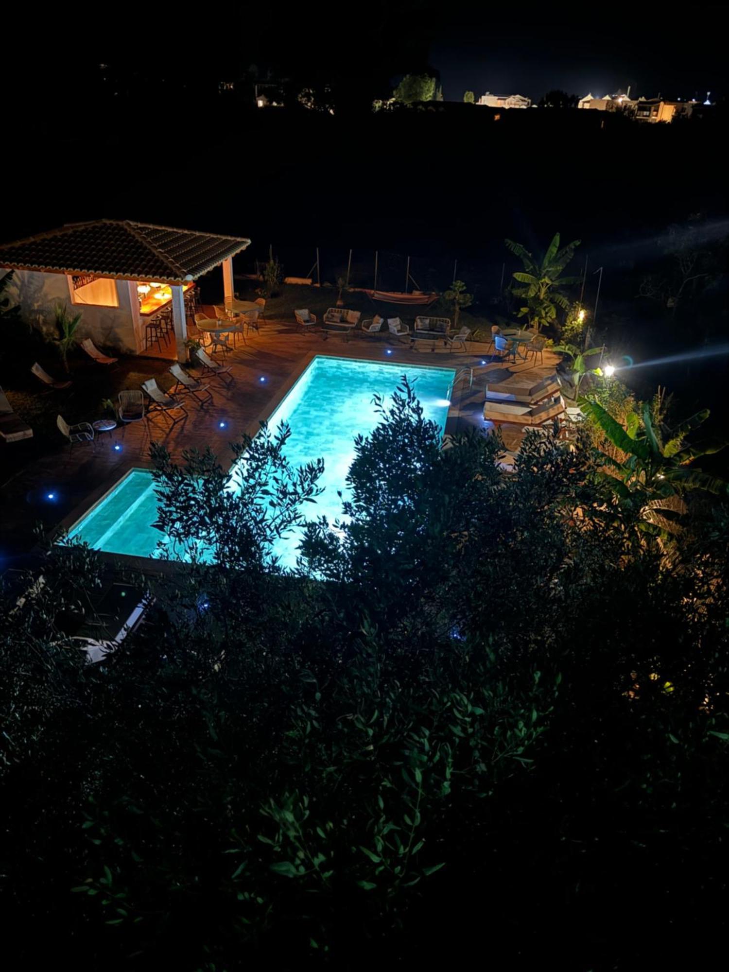 Kapetanios Luxury Hotel de apartamente *