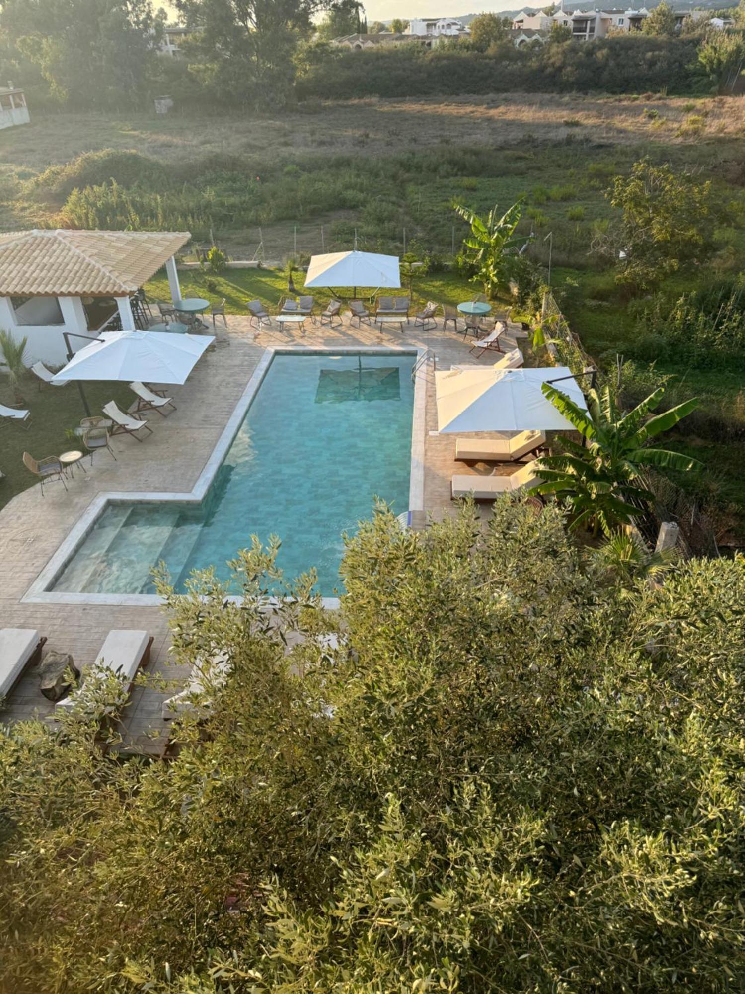 Hotel de apartamente Kapetanios Luxury Agios Georgios (Corfu)